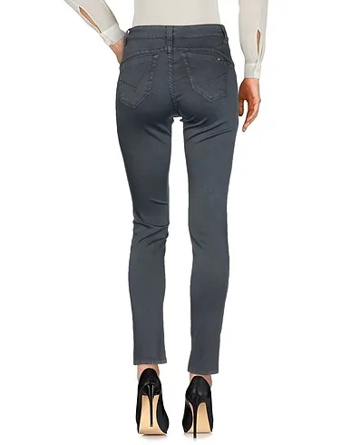 https://images.styletyx.com/images/steel-grey-plain-weave-casual-pants-jonny-q-13265819_2.webp
