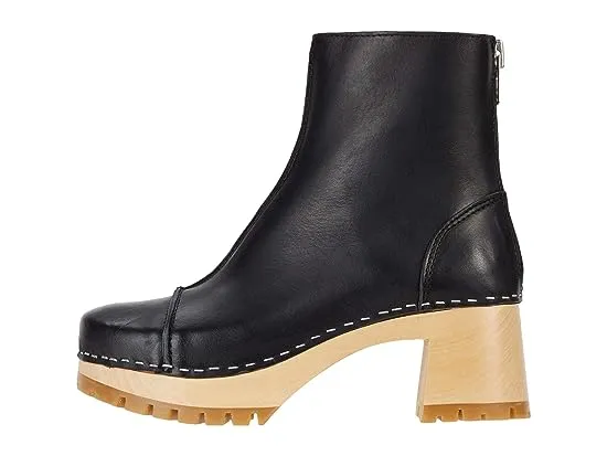 https://images.styletyx.com/images/stitchy-boot-swedish-hasbeens-2629910_4.webp