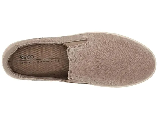 https://images.styletyx.com/images/street-lite-slip-on-ecco-2454480_2.webp