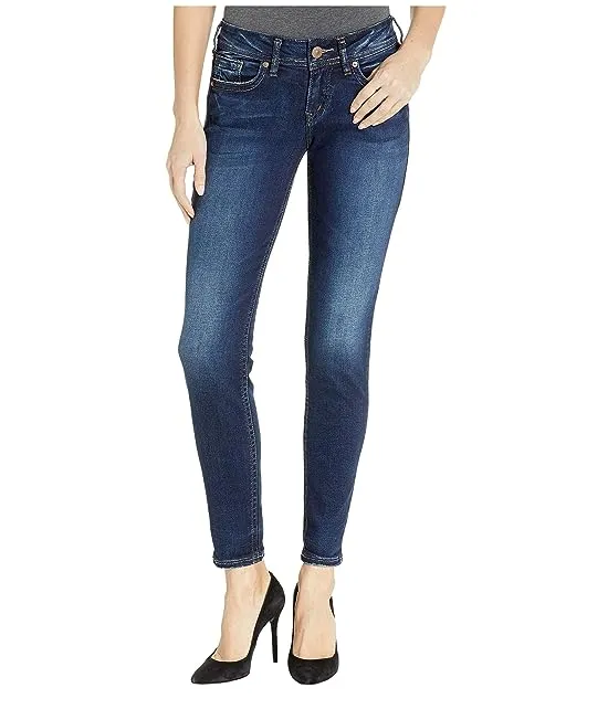 https://images.styletyx.com/images/suki-super-skinny-jeans-in-indigo-l93023ssx492-silver-jeans-co-1845269_1.webp