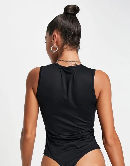 https://images.styletyx.com/images/super-stretch-sleeveless-bodysuit-in-black-threadbare-1963599840_2.webp