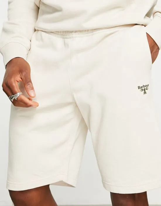 https://images.styletyx.com/images/sweat-shorts-in-ecru-suit-2-barbour-beacon-15520060_4.webp