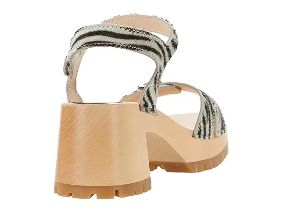 https://images.styletyx.com/images/swedish-sandal-swedish-hasbeens-1973160_5.webp