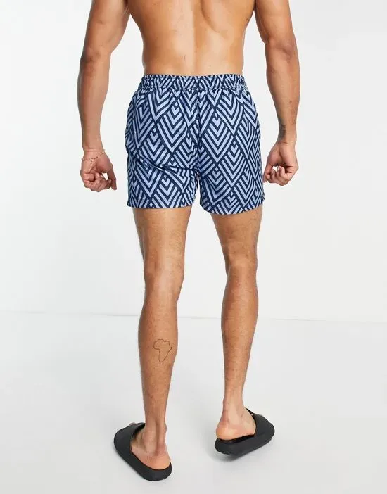 https://images.styletyx.com/images/swim-shorts-in-navy-diamond-print-selected-homme-2865412_2.webp