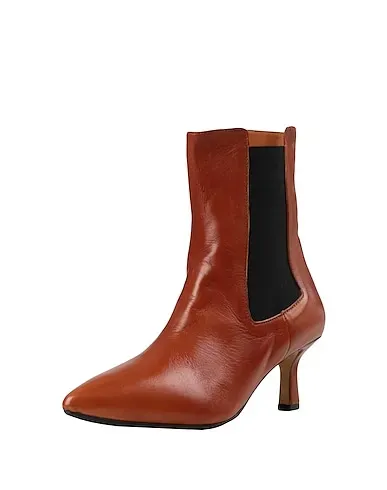 https://images.styletyx.com/images/tan-ankle-boot-l-arianna-2610570_2.webp