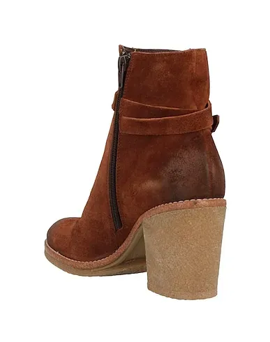https://images.styletyx.com/images/tan-leather-ankle-boot-manas-2381592_3.webp