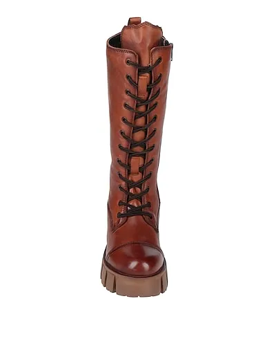 https://images.styletyx.com/images/tan-leather-boots-bothega-41-1493105997_4.webp