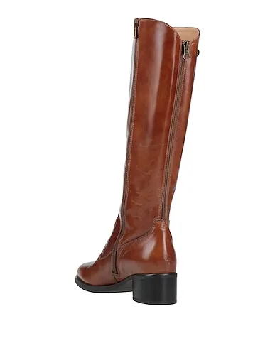 https://images.styletyx.com/images/tan-leather-boots-nero-giardini-1004122571_3.webp