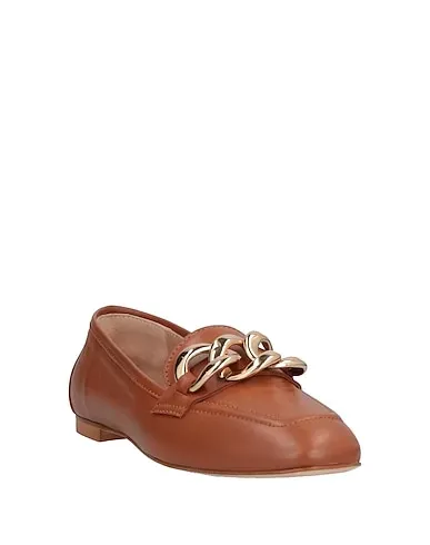 https://images.styletyx.com/images/tan-leather-loafers-donnalei-13302610_2.webp