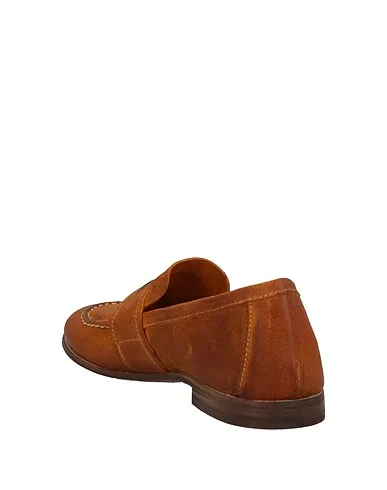 https://images.styletyx.com/images/tan-leather-loafers-preventi-710775260_3.webp
