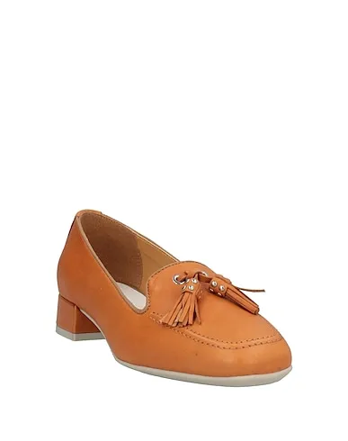 https://images.styletyx.com/images/tan-leather-loafers-the-flexx-470283785_2.webp