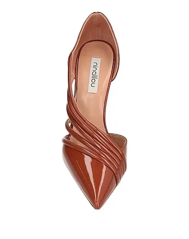 https://images.styletyx.com/images/tan-leather-pump-ninalilou-13374242_4.webp