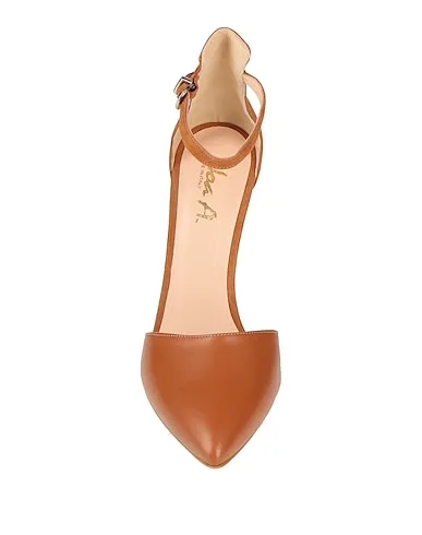 https://images.styletyx.com/images/tan-leather-pump-noa-a-1453904687_4.webp