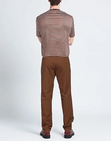 https://images.styletyx.com/images/tan-plain-weave-casual-pants-luigi-borrelli-napoli-1271815571_3.webp
