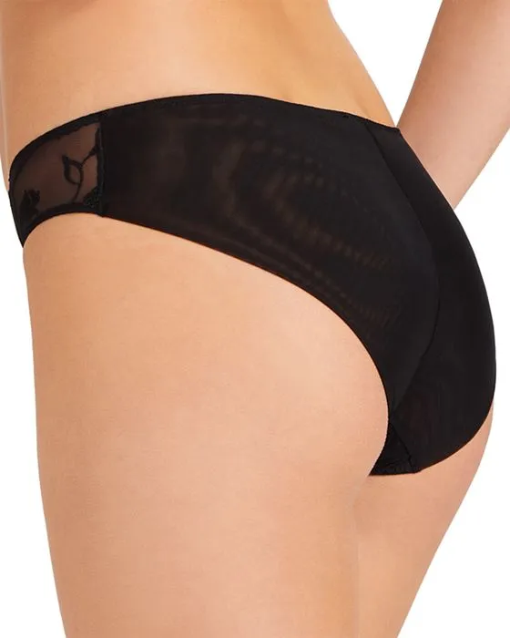 https://images.styletyx.com/images/tanga-softessence-embroidered-thong-aubade-paris-1812727_2.webp