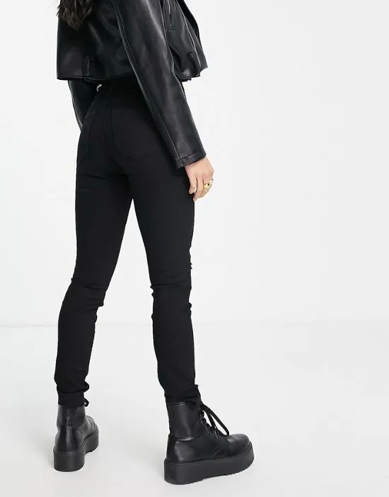 https://images.styletyx.com/images/tanya-skinny-jeans-in-black-vero-moda-petite-2752567_4.webp