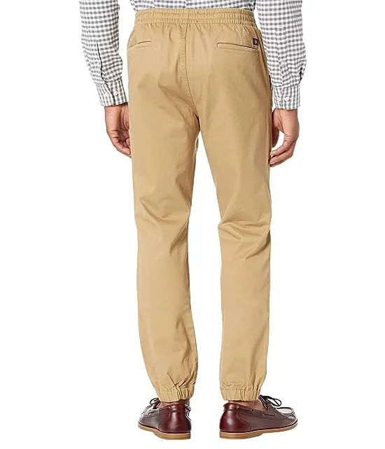 https://images.styletyx.com/images/tapered-fit-ultimate-jogger-pants-dockers-2533765_2.webp