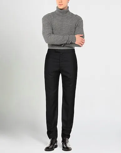 https://images.styletyx.com/images/the-row-black-men-s-casual-pants-the-row-3115249_2.webp