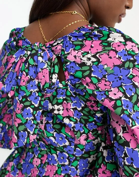 https://images.styletyx.com/images/tie-back-midi-dress-in-bold-floral-print-influence-13248675_3.webp