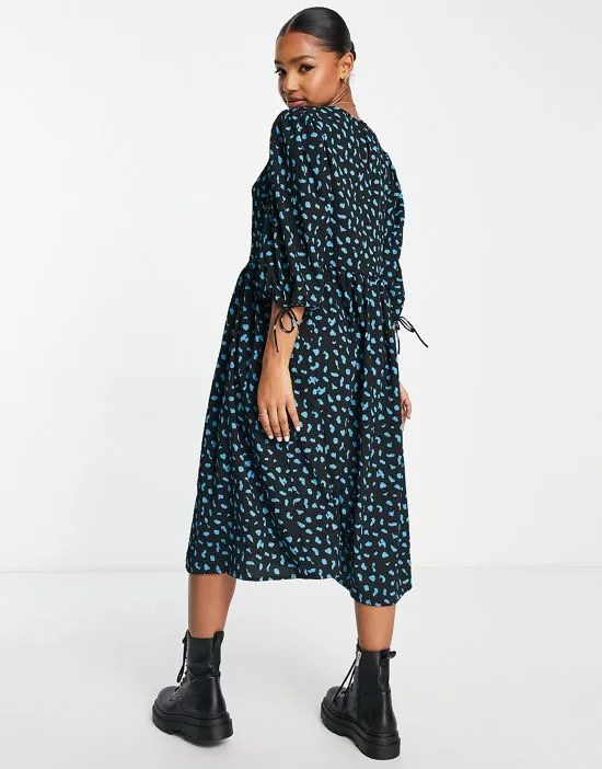 https://images.styletyx.com/images/tie-sleeve-detail-midi-dress-in-black-spot-print-pieces-3048207_2.webp