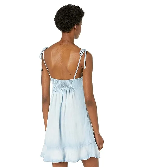 https://images.styletyx.com/images/tie-strap-smocked-back-dress-bella-dahl-2899523_2.webp