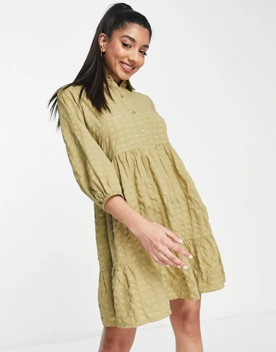 https://images.styletyx.com/images/tiered-hem-shirt-dress-in-khaki-influence-1957485_1.webp