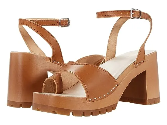 https://images.styletyx.com/images/toe-strap-sandal-swedish-hasbeens-1973474_1.webp
