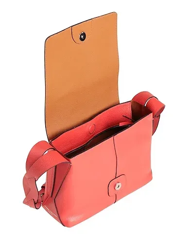 https://images.styletyx.com/images/tomato-red-leather-cross-body-bags-gianni-chiarini-13258890_2.webp