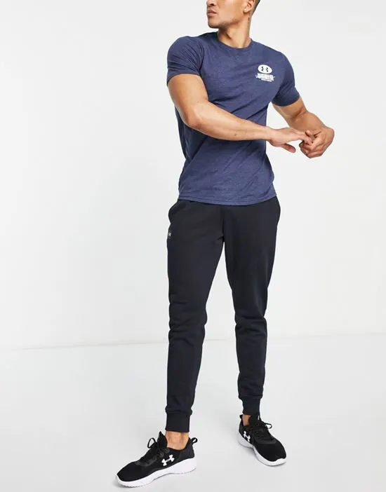 https://images.styletyx.com/images/training-t-shirt-with-backprint-in-navy-under-armour-1845810_3.webp