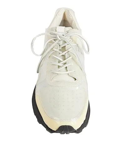 https://images.styletyx.com/images/transparent-sneakers-buttero-r-873822587_4.webp