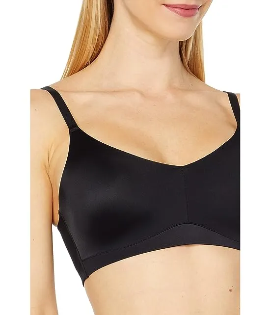 https://images.styletyx.com/images/trifecta-wireless-spanx-12934858_3.webp