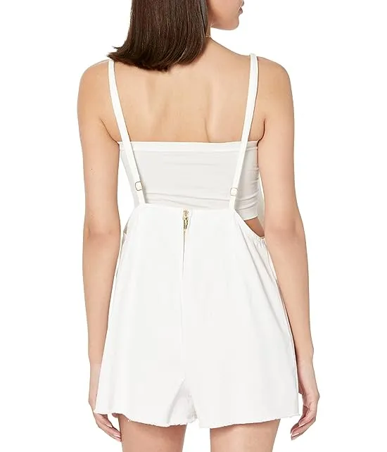 https://images.styletyx.com/images/trude-romper-show-me-your-mumu-1980954899_2.webp