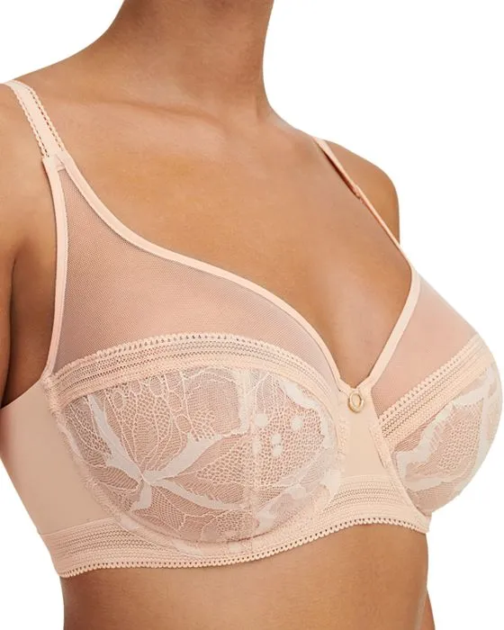 https://images.styletyx.com/images/true-lace-full-coverage-underwire-bra-chantelle-13195808_3.webp