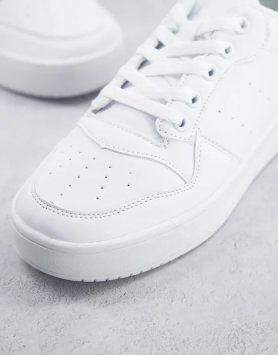 https://images.styletyx.com/images/truffle-collection-wide-fit-chunky-flatform-sneakers-in-white-truffle-collection-wide-fit-1932419_3.webp