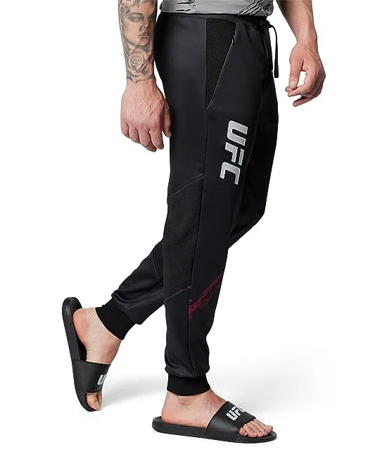 https://images.styletyx.com/images/ufc-venum-authentic-fight-week-2-0-joggers-venum-13546424_4.webp