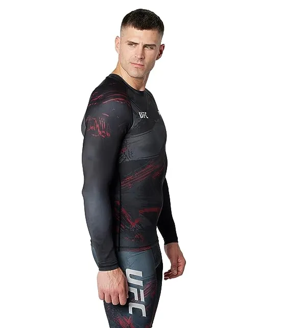 https://images.styletyx.com/images/ufc-venum-authentic-fight-week-2-0-long-sleeve-rashguard-venum-2252178_4.webp