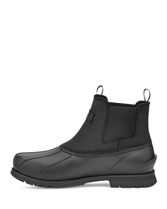 https://images.styletyx.com/images/ugg-r-men-s-gatson-chelsea-short-rainboots-ugg-2075862_4.webp