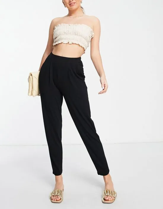 https://images.styletyx.com/images/ultimate-peg-pants-in-black-asos-design-2031717_4.webp