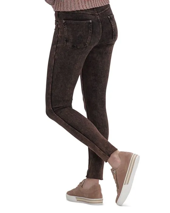 https://images.styletyx.com/images/ultra-soft-high-waisted-denim-leggings-hue-2165571_2.webp