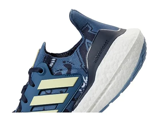 https://images.styletyx.com/images/ultraboost-22-adidas-3182688_5.webp