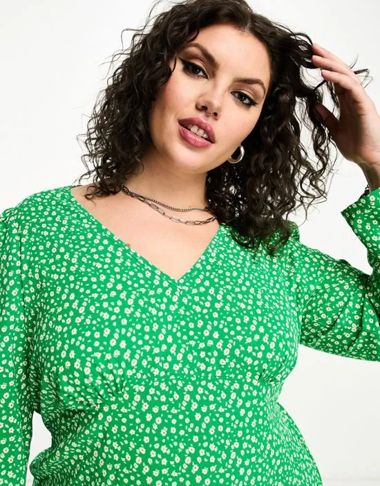 https://images.styletyx.com/images/urban-threads-plus-midi-tea-dress-in-green-ditsy-floral-urban-threads-curve-954023301_2.webp