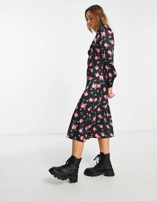 https://images.styletyx.com/images/v-neck-midi-dress-in-bright-pink-floral-print-vila-3083643_4.webp