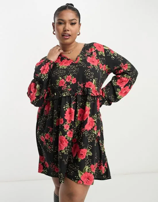 https://images.styletyx.com/images/v-neck-mini-smock-dress-in-rose-print-wednesday-s-girl-curve-13096310_1.webp