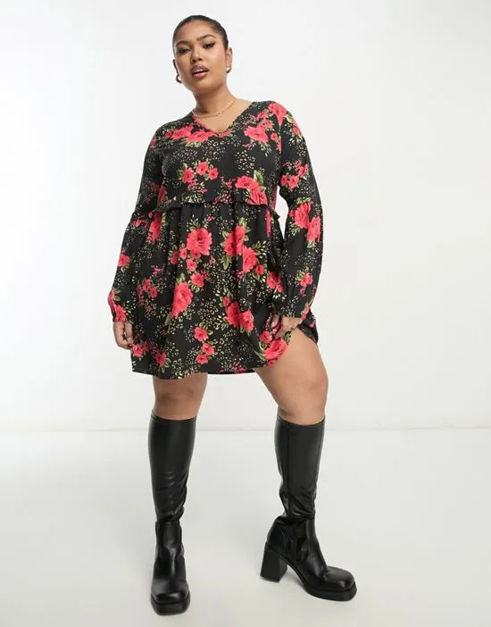 https://images.styletyx.com/images/v-neck-mini-smock-dress-in-rose-print-wednesday-s-girl-curve-13096310_4.webp