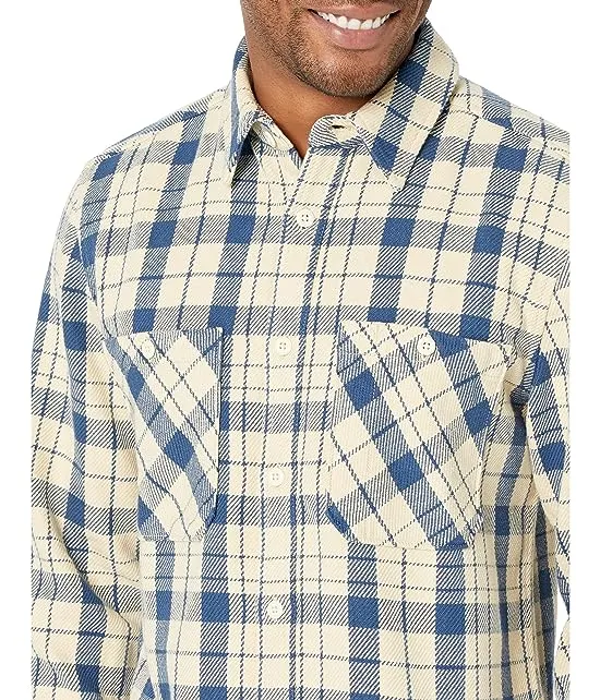 https://images.styletyx.com/images/valley-twill-flannel-shirt-the-north-face-13473349_3.webp
