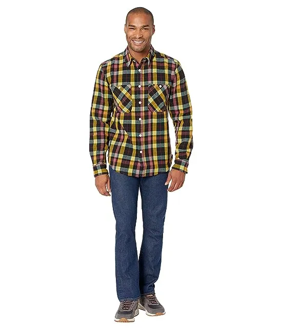 https://images.styletyx.com/images/valley-twill-flannel-shirt-the-north-face-2412953_4.webp