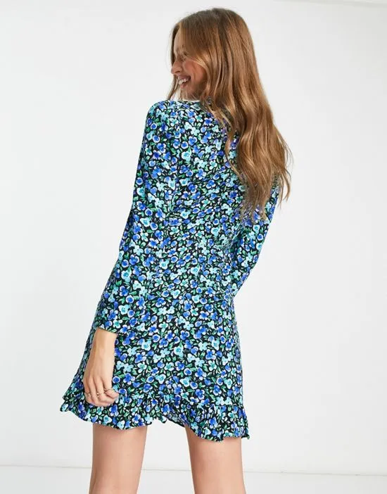 https://images.styletyx.com/images/vanessa-frill-neck-mini-dress-in-blue-and-green-floral-nobody-s-child-4628092_2.webp