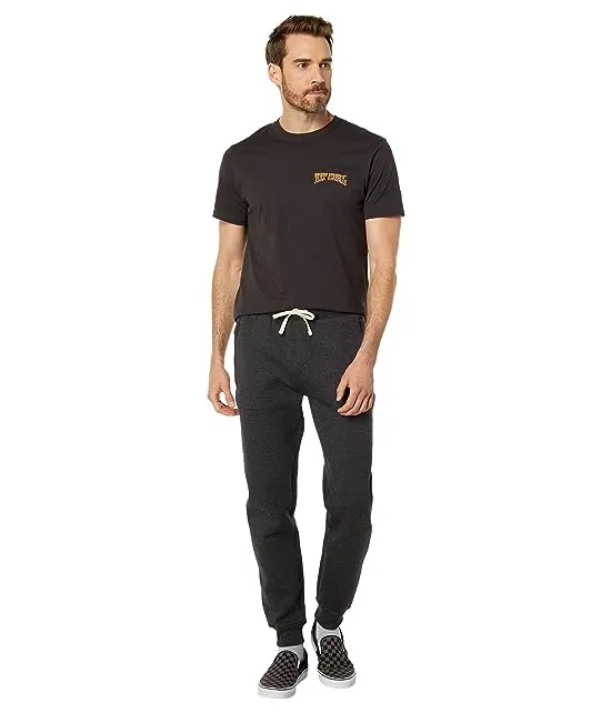 https://images.styletyx.com/images/vaporcool-track-pants-rip-curl-13022205_4.webp
