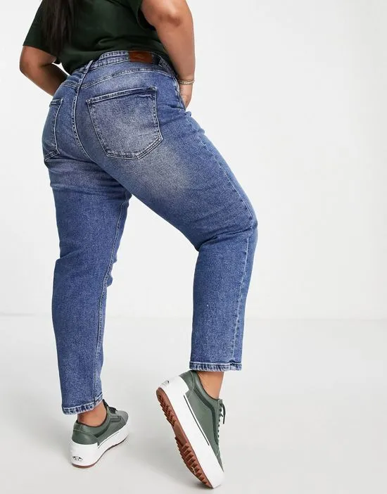 https://images.styletyx.com/images/veneda-mom-jeans-in-mid-blue-only-curve-2211814_3.webp