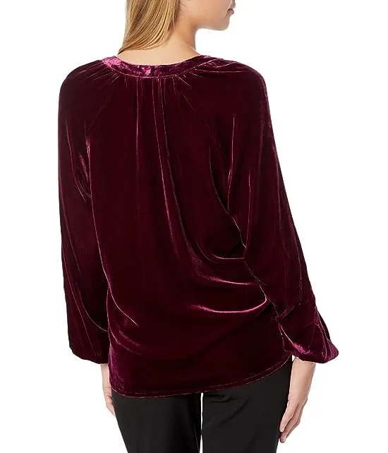 https://images.styletyx.com/images/vintage-silk-velvet-naomi-top-faherty-541504485_2.webp